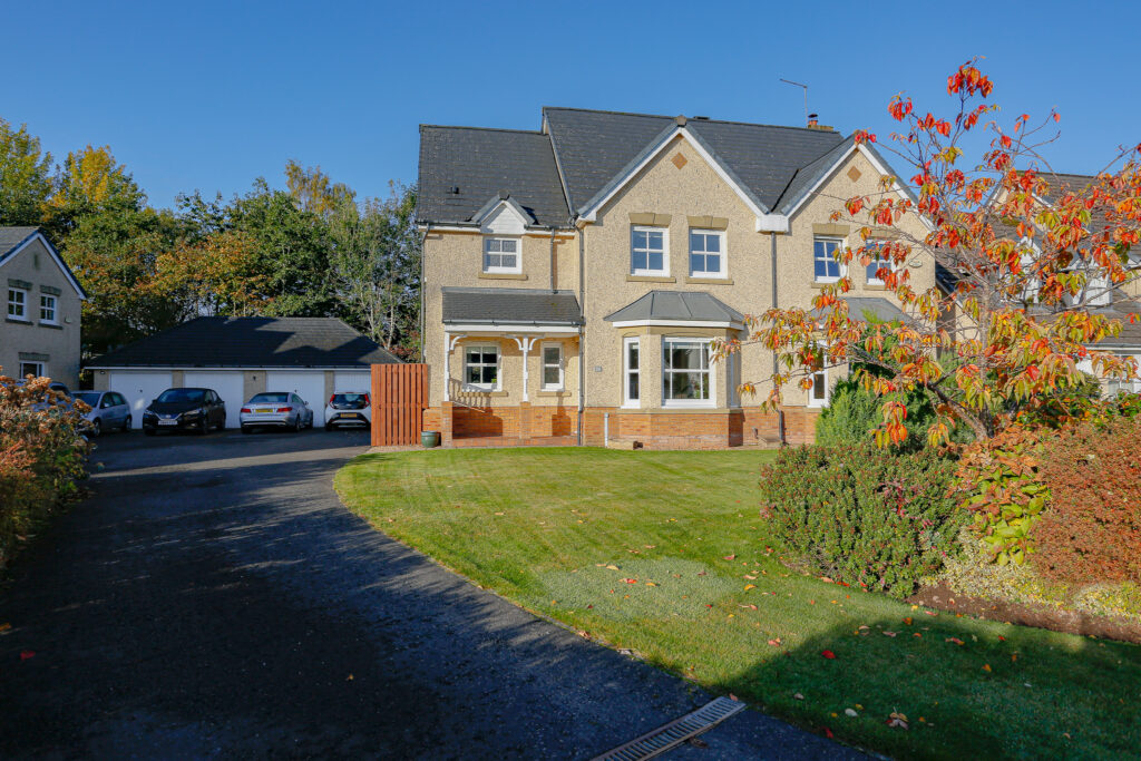 Kellie Wynd, Dunblane, FK15 Halliday Homes