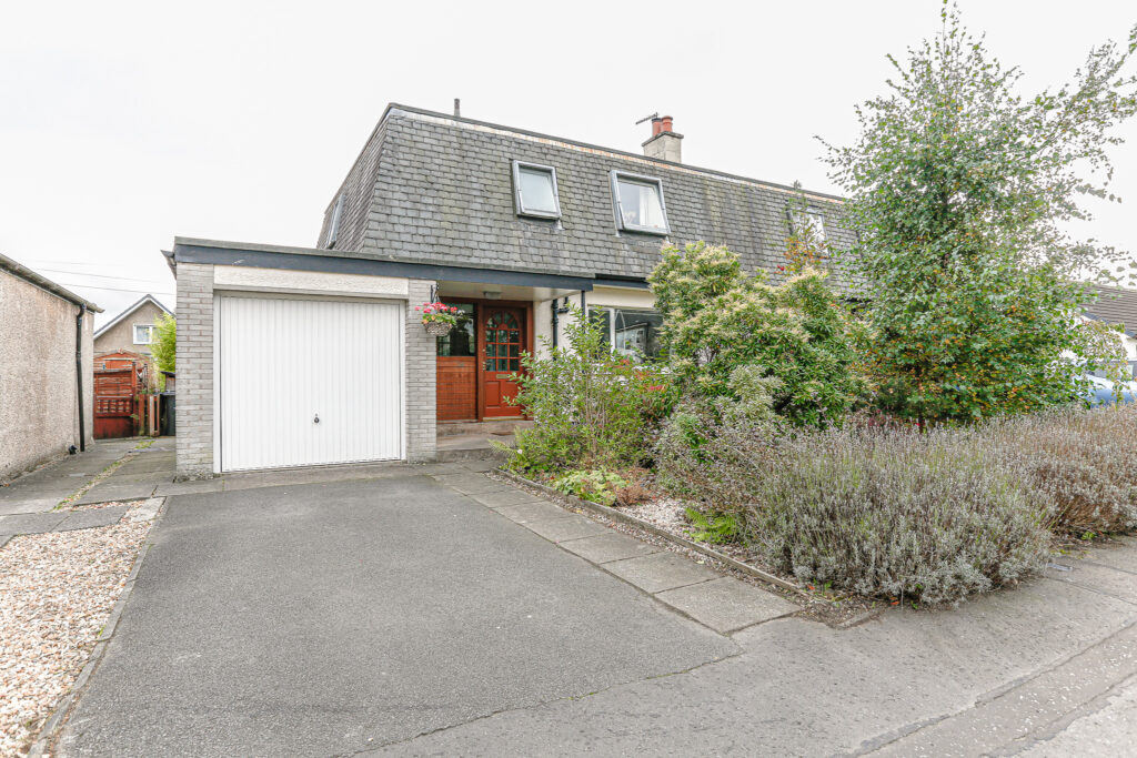 Castleview Drive, Bridge of Allan, FK9 Halliday Homes