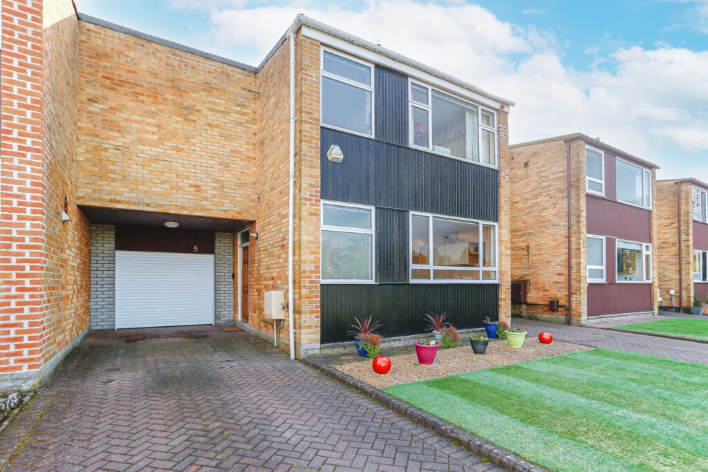 Ochlochy Park, Dunblane, FK15 Halliday Homes