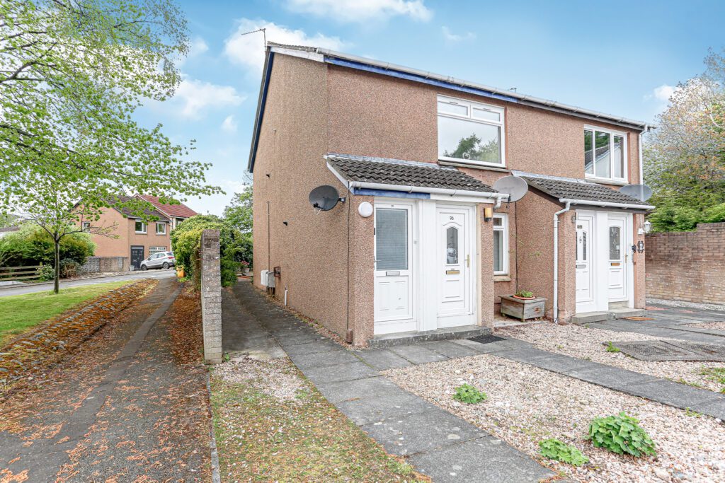 Lennox Gardens, Linlithgow, EH49 Halliday Homes