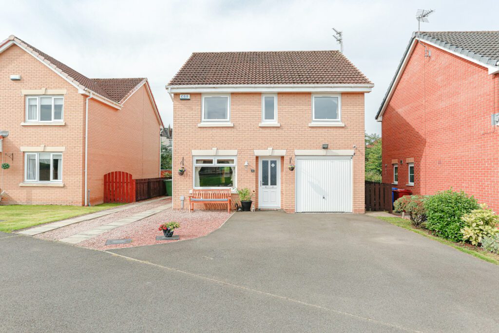 Glendevon Drive, Maddiston, FK2 Halliday Homes