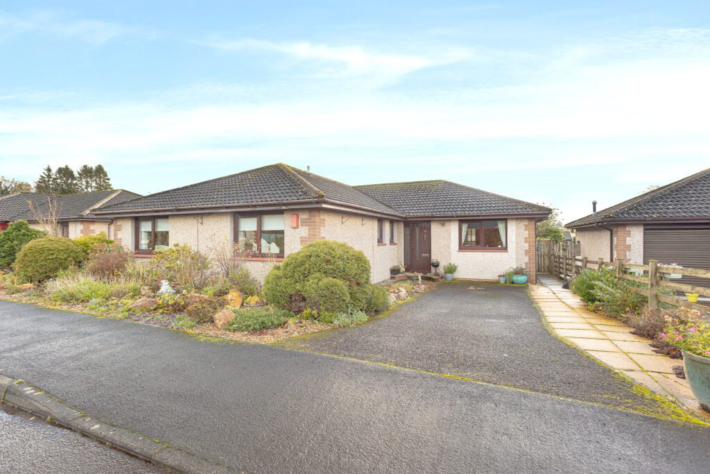 Queens Crescent, Falkirk, FK1 Halliday Homes