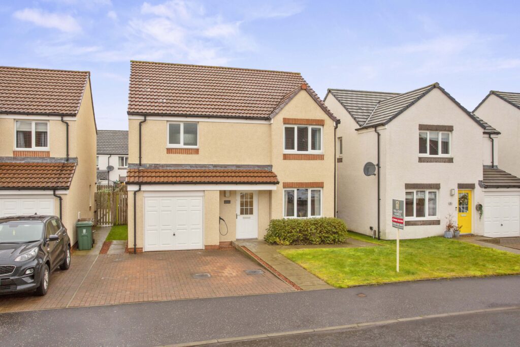 Rose Hip Crescent, Larbert, FK5 Halliday Homes