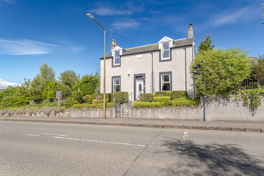 Birnam, Edinburgh Road, Linlithgow, EH49 Halliday Homes