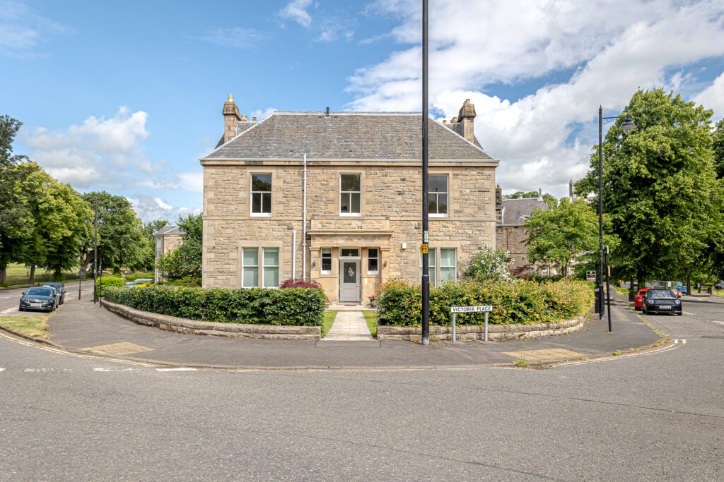 Gladstone Lodge, Gladstone Place Lane, Stirling, FK8 Halliday Homes