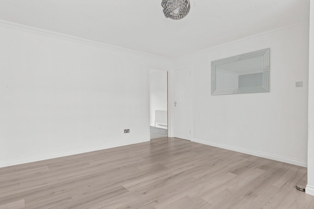 7 McVean Place 6