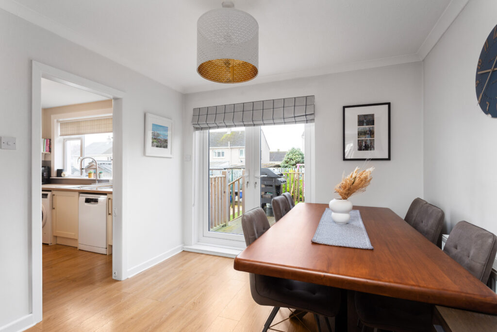 11 Highfield Avenue 09