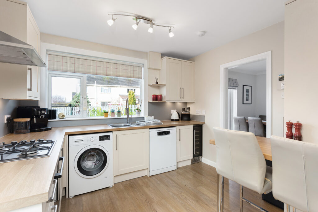 11 Highfield Avenue 15