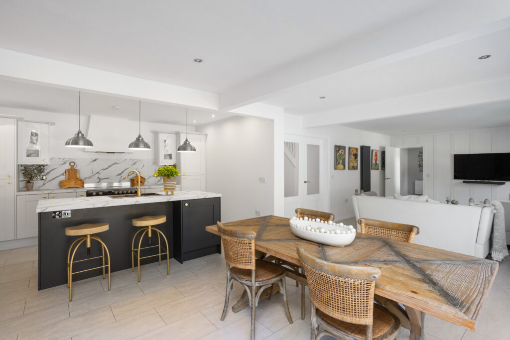 56 Inverallan Drive 14