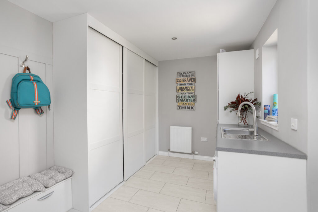 56 Inverallan Drive 18