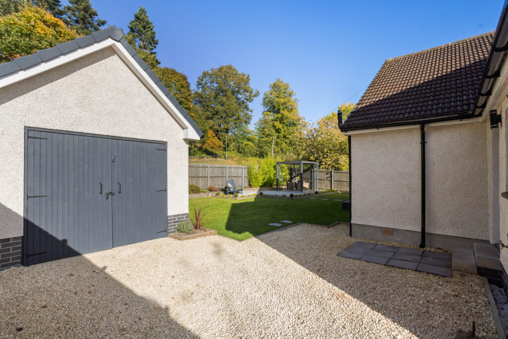 56 Inverallan Drive 45