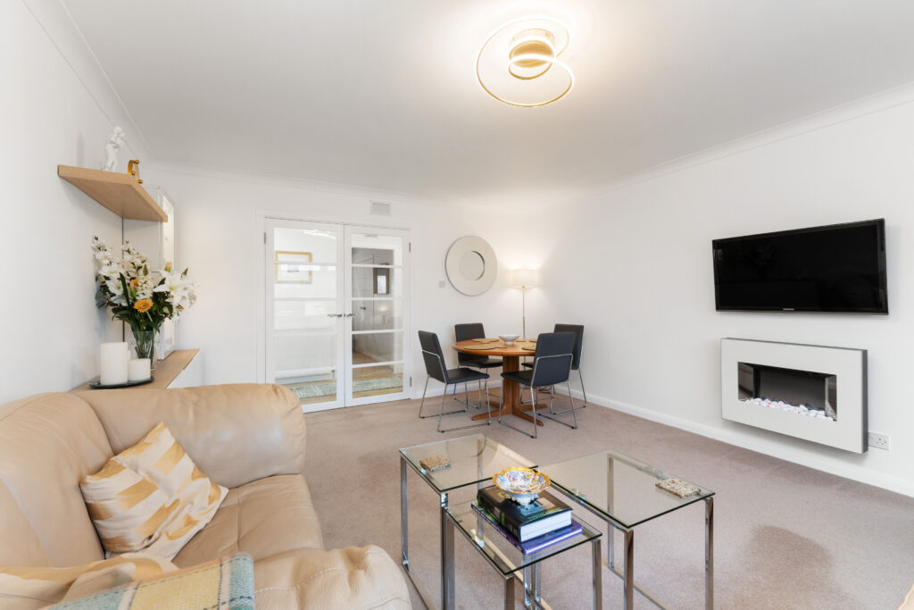 14 Nicolton Avenue 08