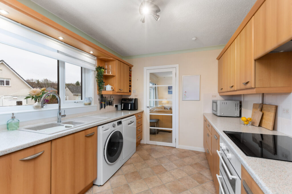 14 Nicolton Avenue 12