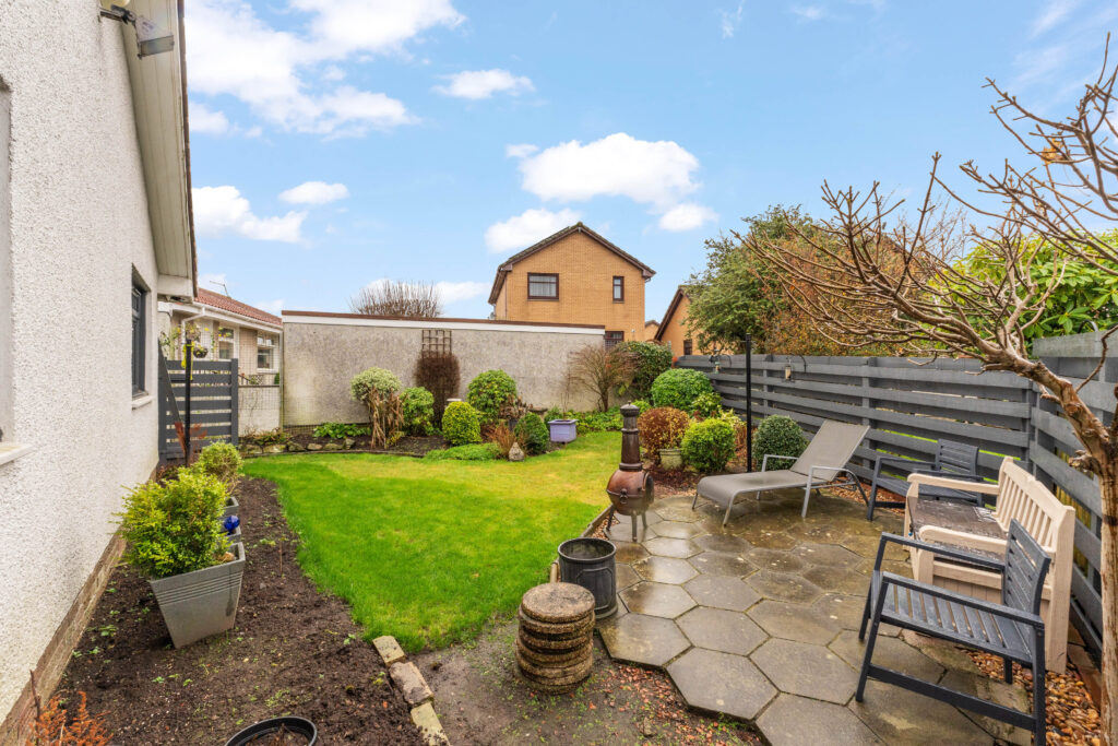 14 Nicolton Avenue 25