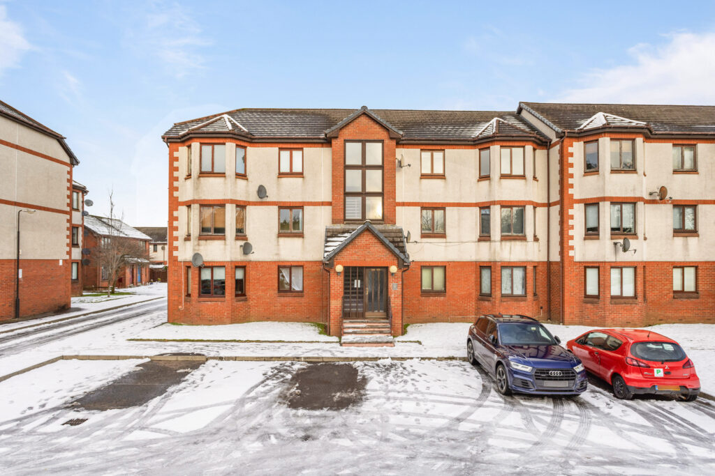 195 Waverley Crescent 02