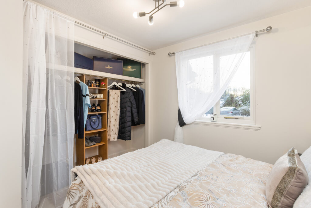 195 Waverley Crescent 14