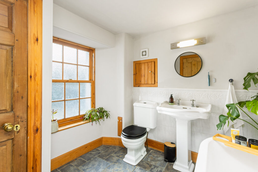 15 West Port 14