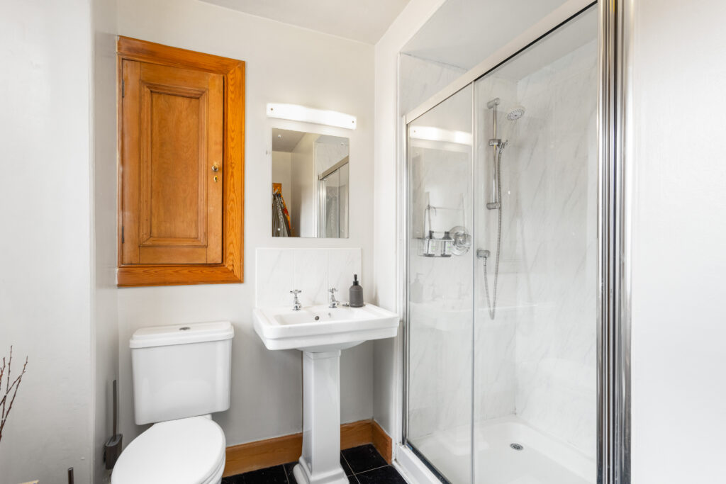 15 West Port 23