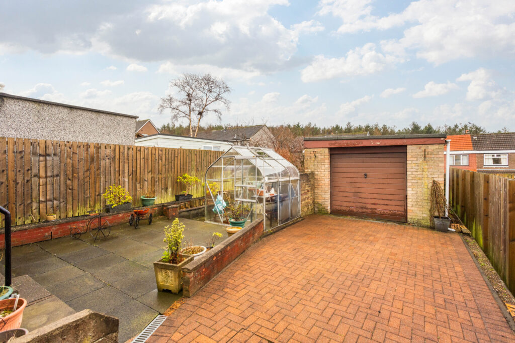 35 Woodlands Drive 21