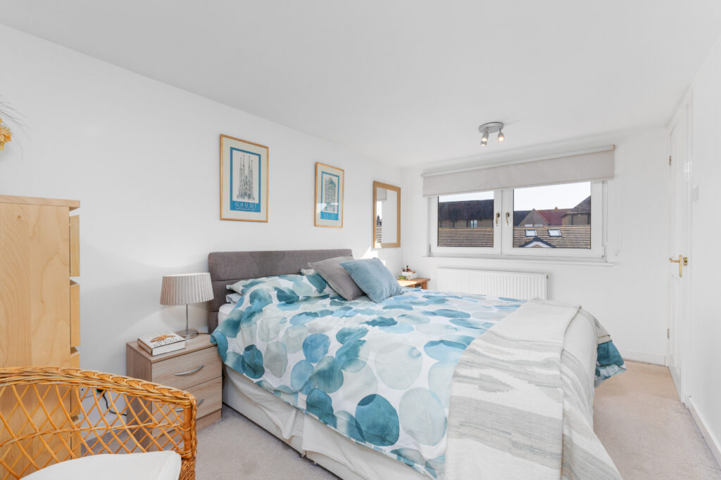 34 Grahamsdyke Road 25