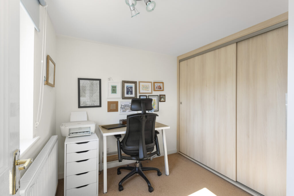 34 Grahamsdyke Road 32