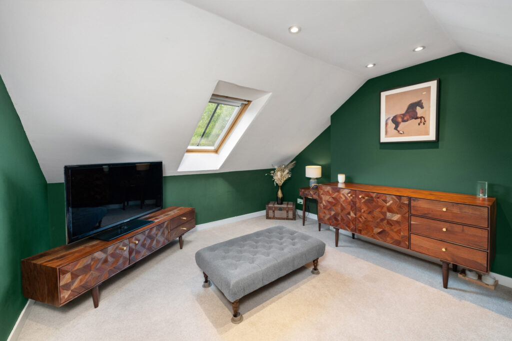 20B High Street 24