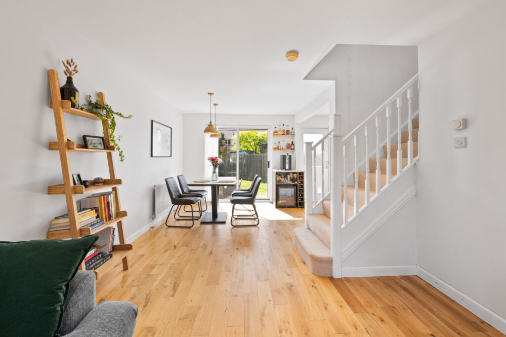 23 Ferry Court 04