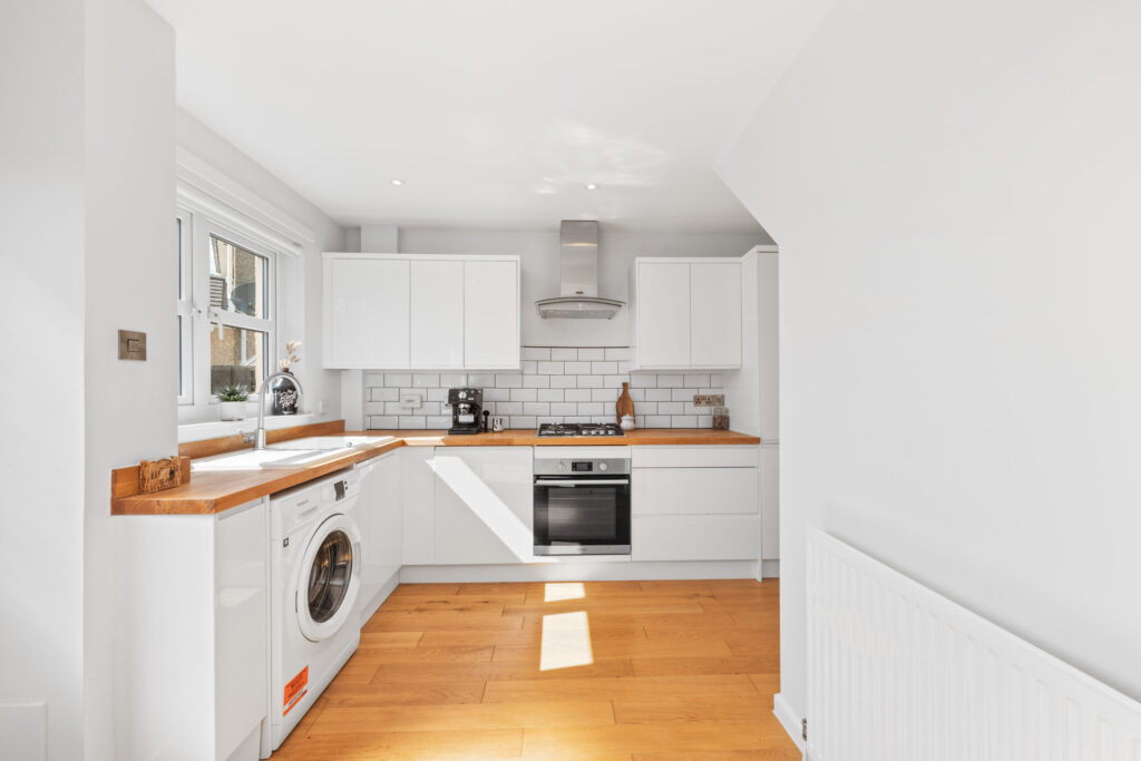 23 Ferry Court 09