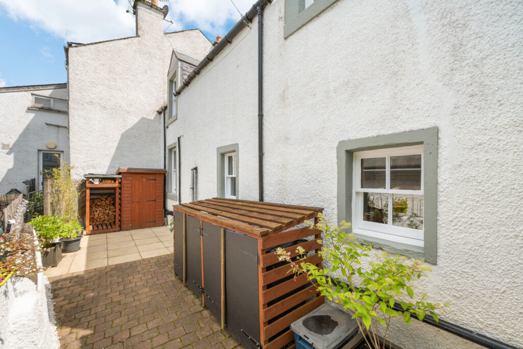 Pear Tree Cottage 38
