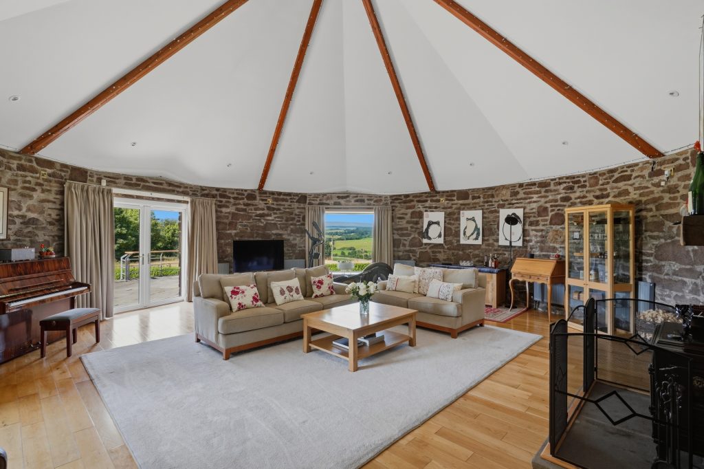 24_halliday_farm_house_023.jpg