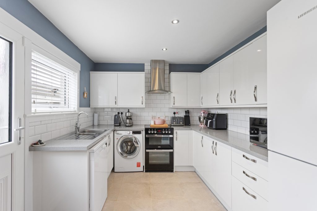 24CrosshillDrive16.jpg