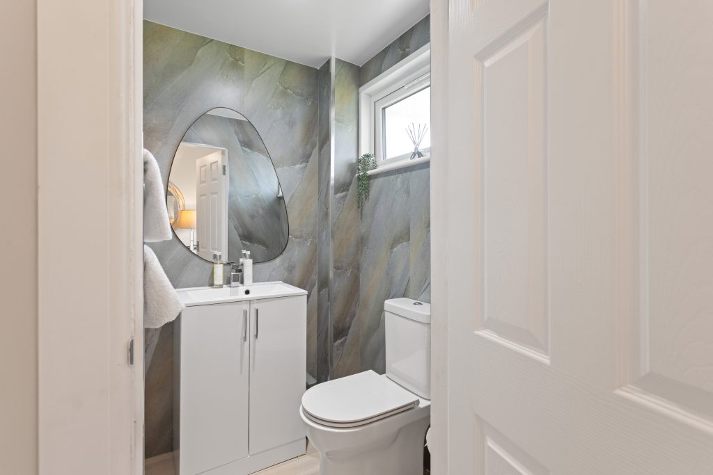 24CrosshillDrive20.jpg
