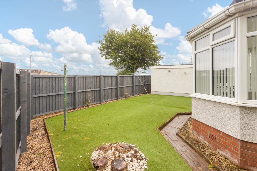24CrosshillDrive41.jpg