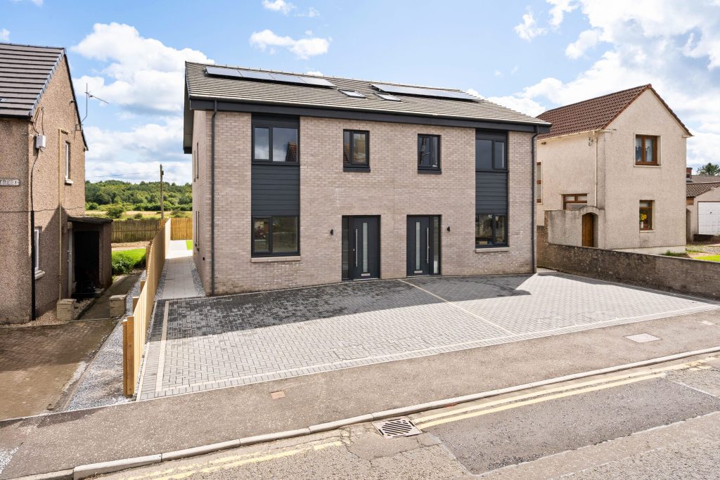 135MainStreet01.jpg