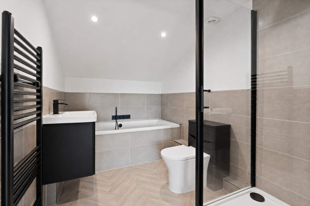 Ensuite1.png
