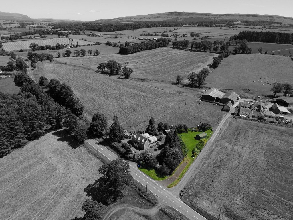 dji_fly_20260624_134506_540_1782305122441_photo_optimizedgrey.jpg