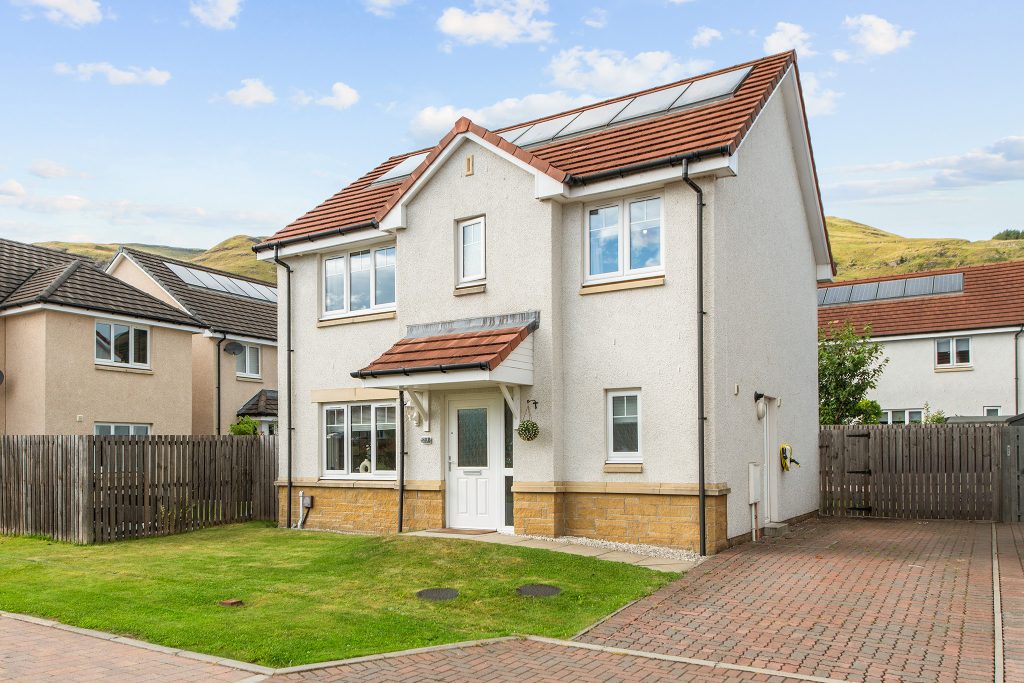 53BerryfieldCrescent.jpg