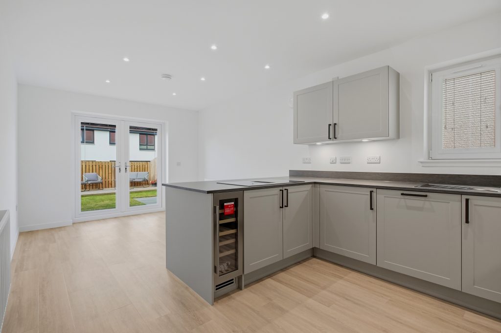 5_lochay_show_home_003.jpg