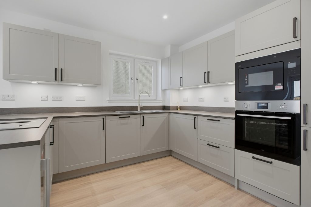 6_lochay_show_home_004.jpg